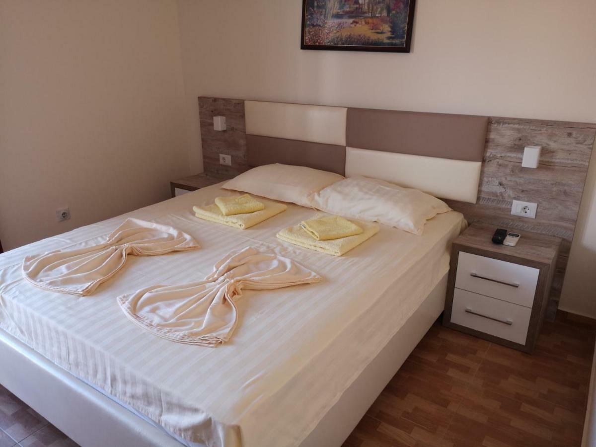 Rooms Ibrocevic Ulcinj Buitenkant foto