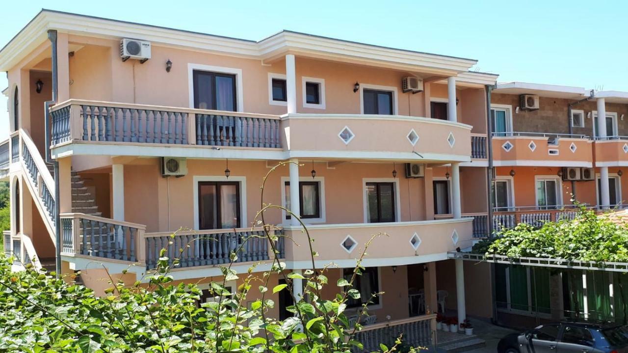 Rooms Ibrocevic Ulcinj Buitenkant foto