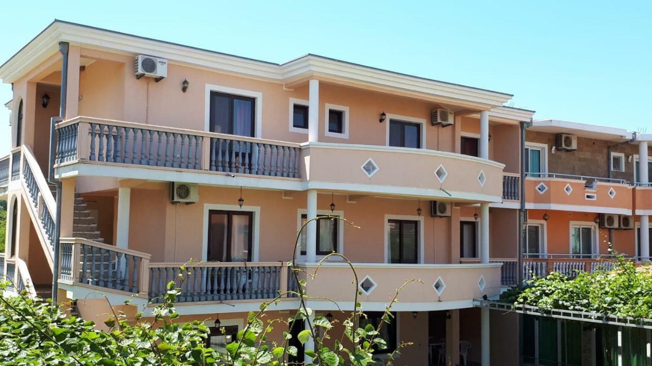 Rooms Ibrocevic Ulcinj Buitenkant foto